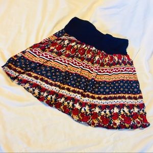 🍌 rue21 Floral Skater Skirt